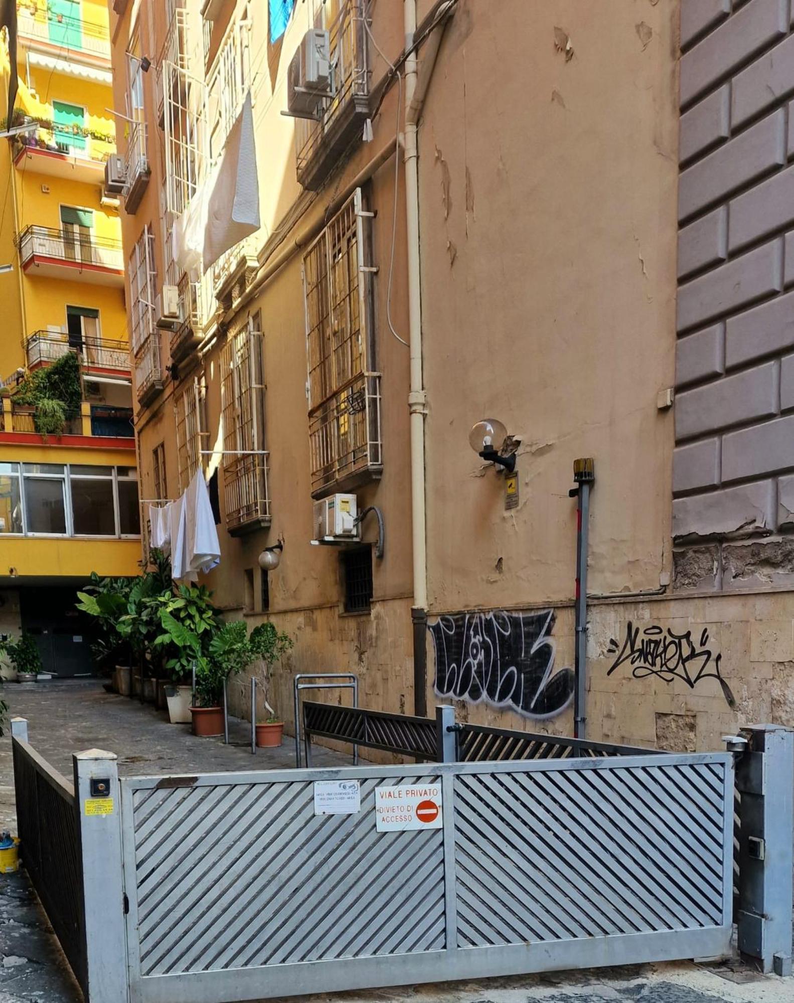 Faccia Gialla Napoli Casa Vacanze 外观 照片